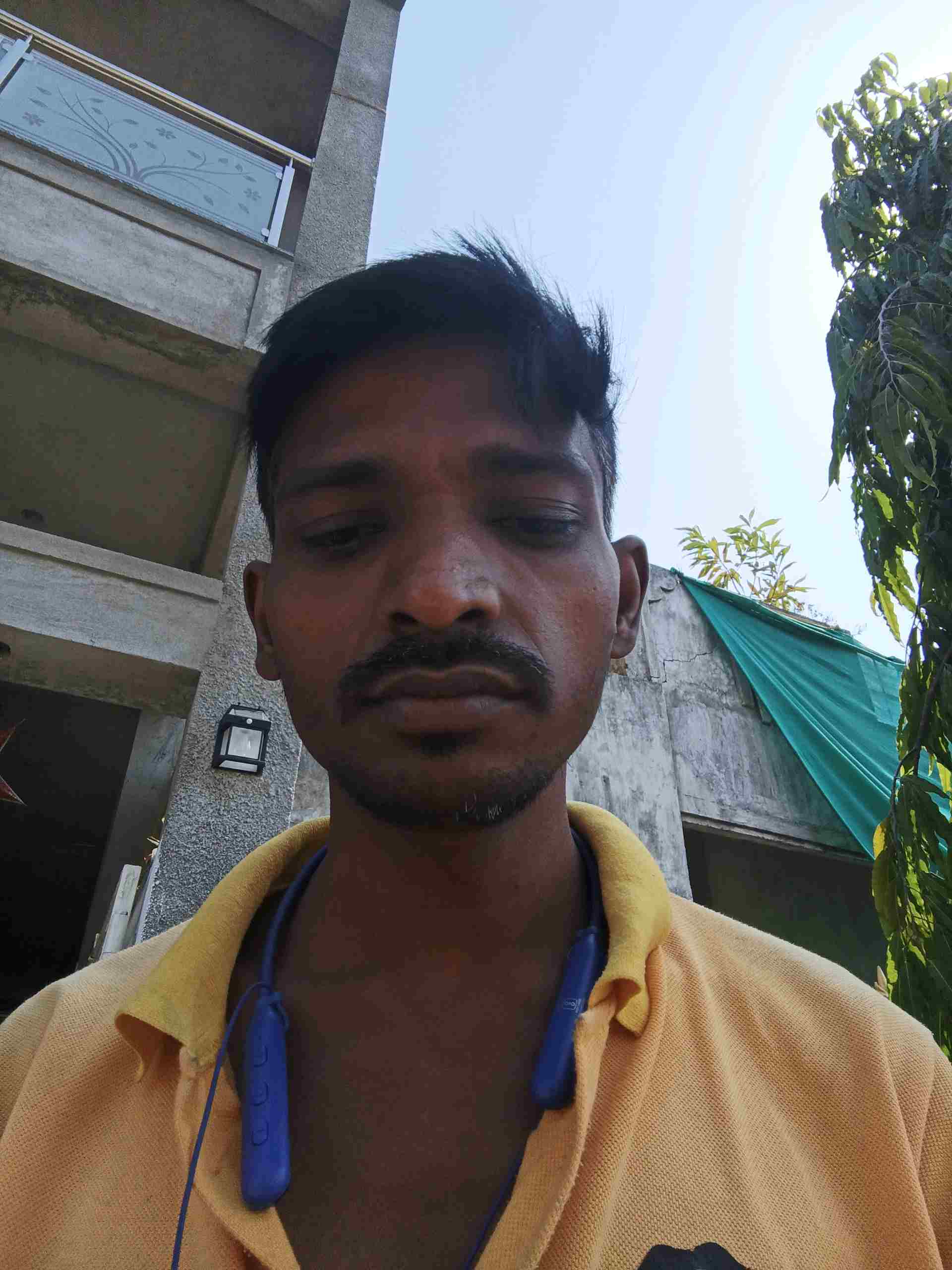 Mukesh L.