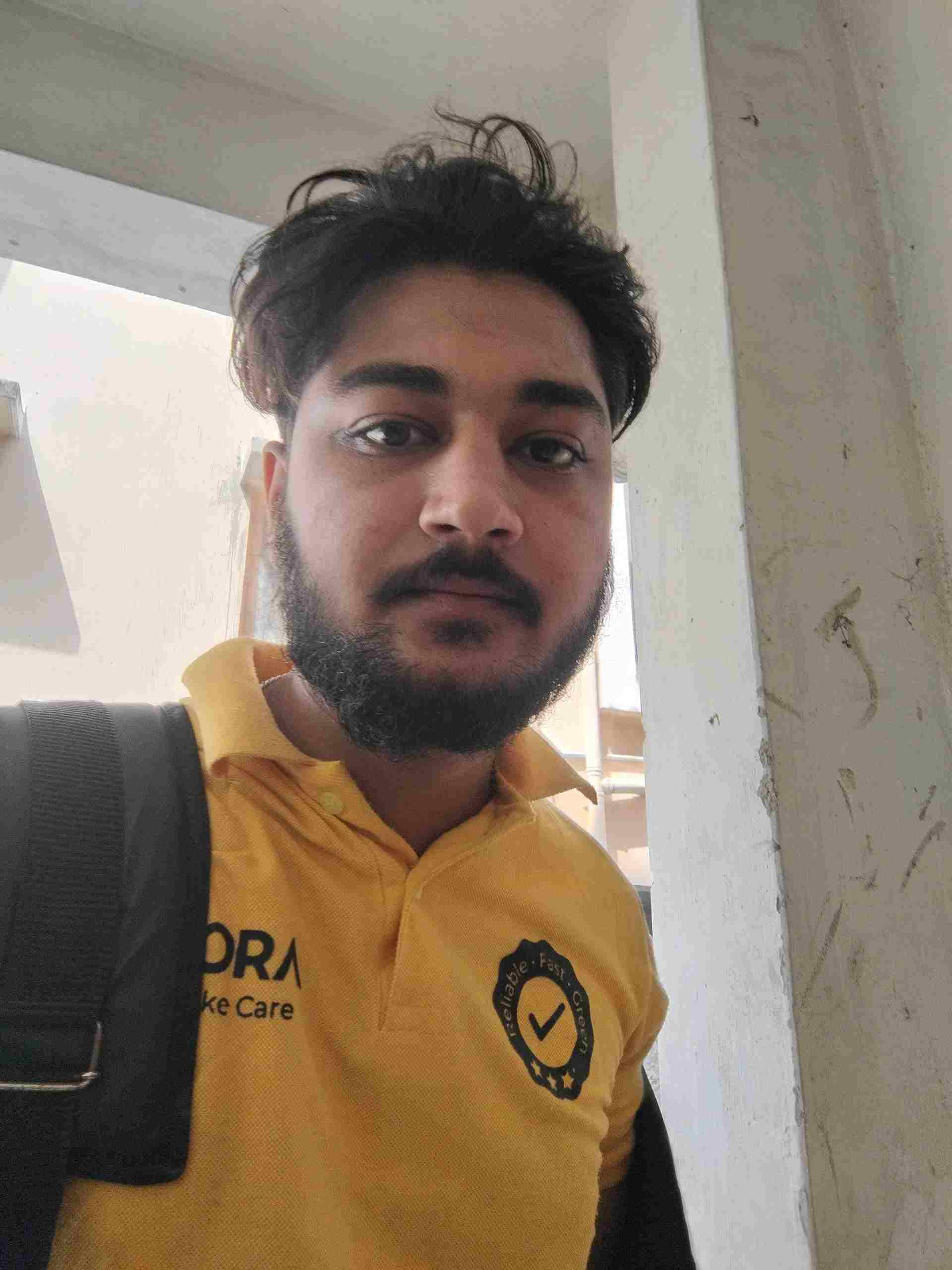 Amit G.