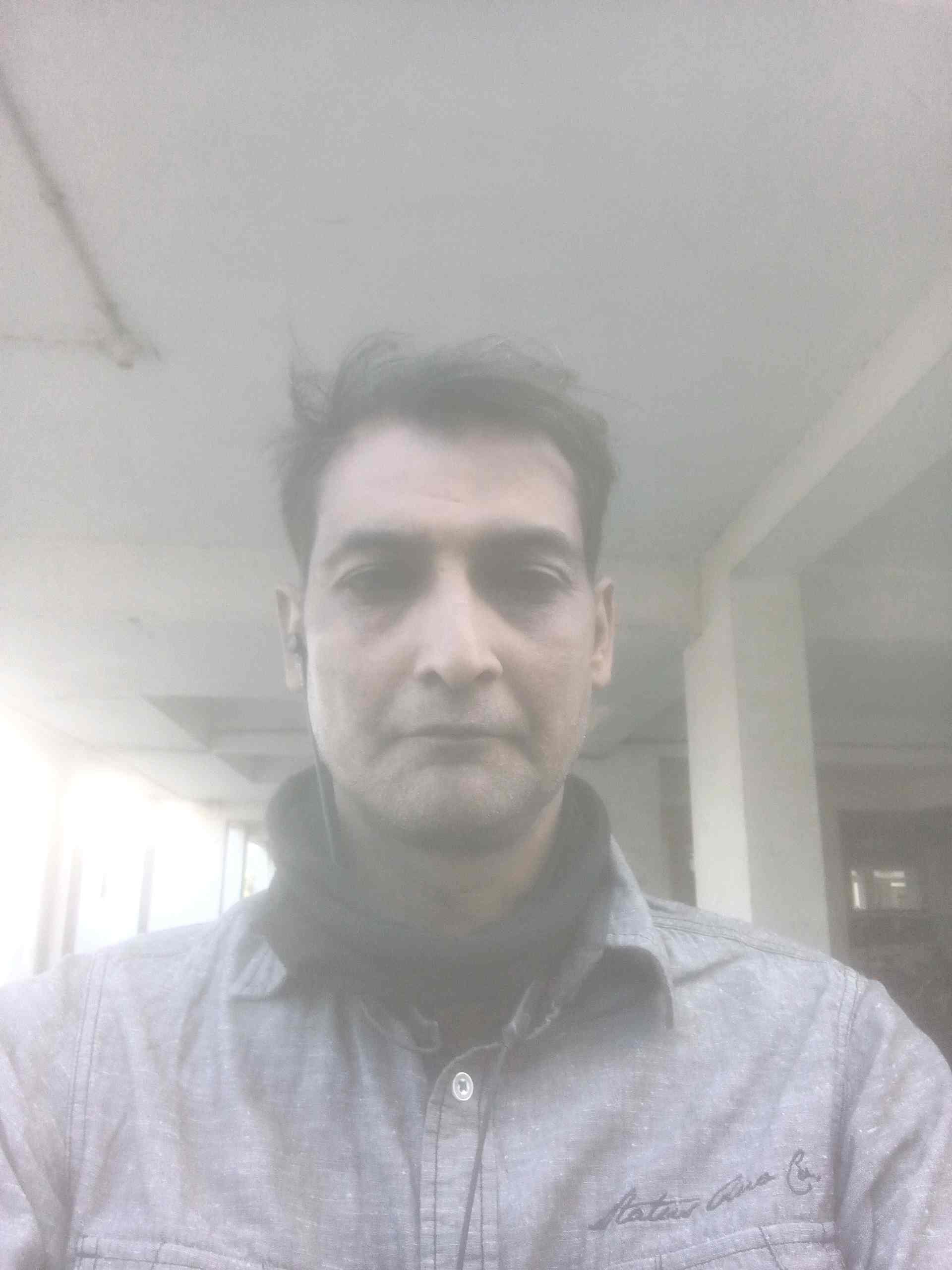 Sarafraz V.