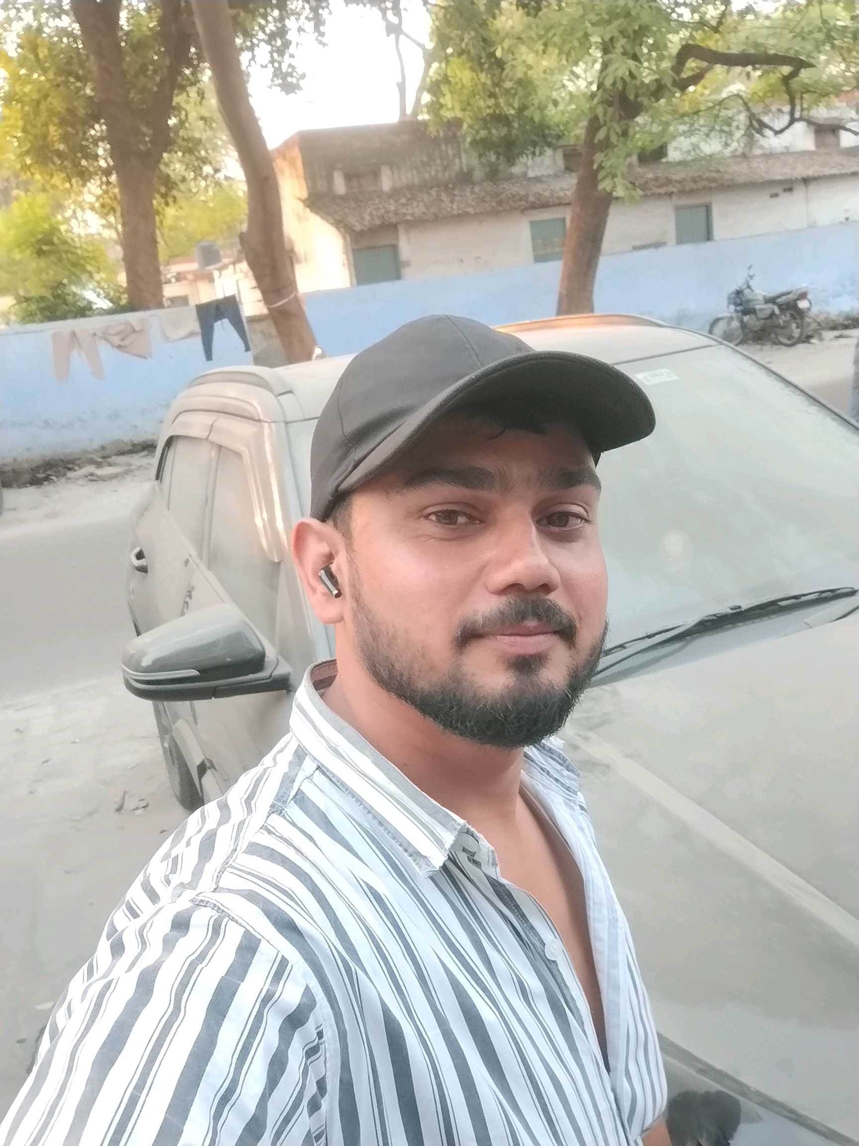 Manish T.